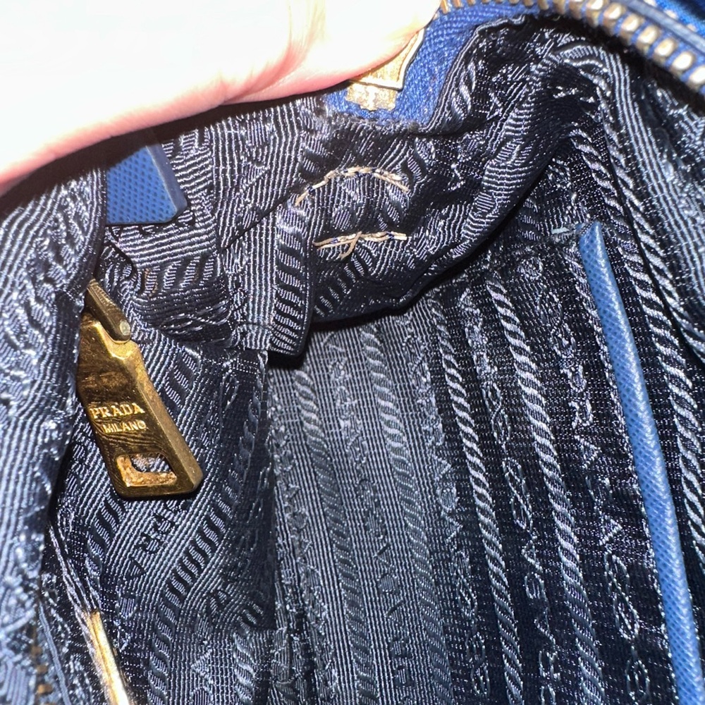 Prada Front Pocket Camera Bag Tessuto Small Dark Blue Authentic GUC - Picture 8 of 15